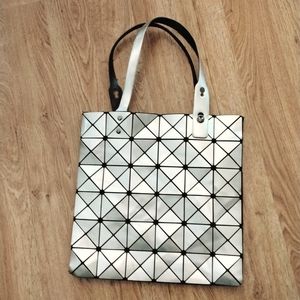 Geometric unique totebag